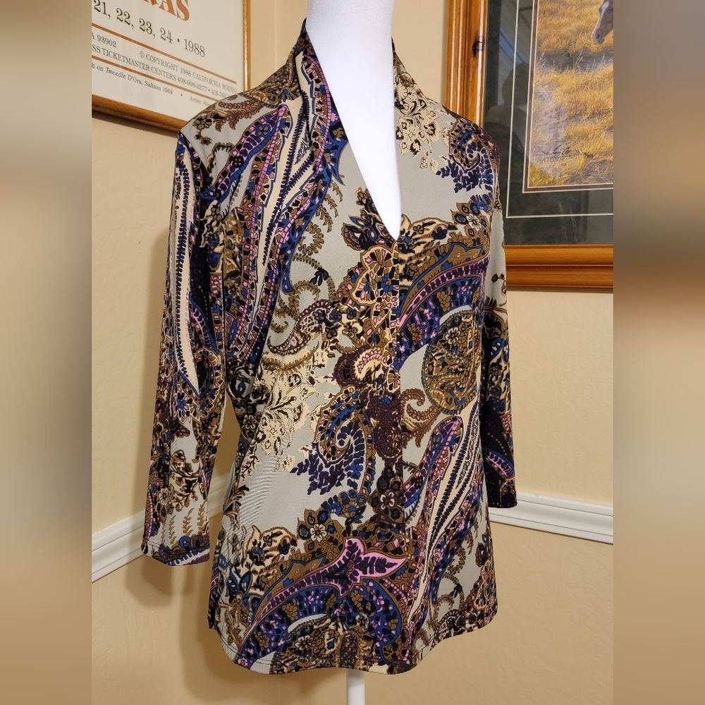 % Grace Elements Top - Size L